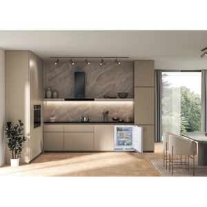 Bauknecht Gefrierteil Einbaugerät GSU 8F2 Weiss Lifestyle frontal open