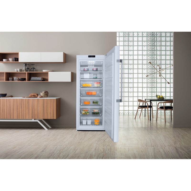 Bauknecht Gefrierteil Standgerät GKN 272 A3+ Weiss Lifestyle frontal open