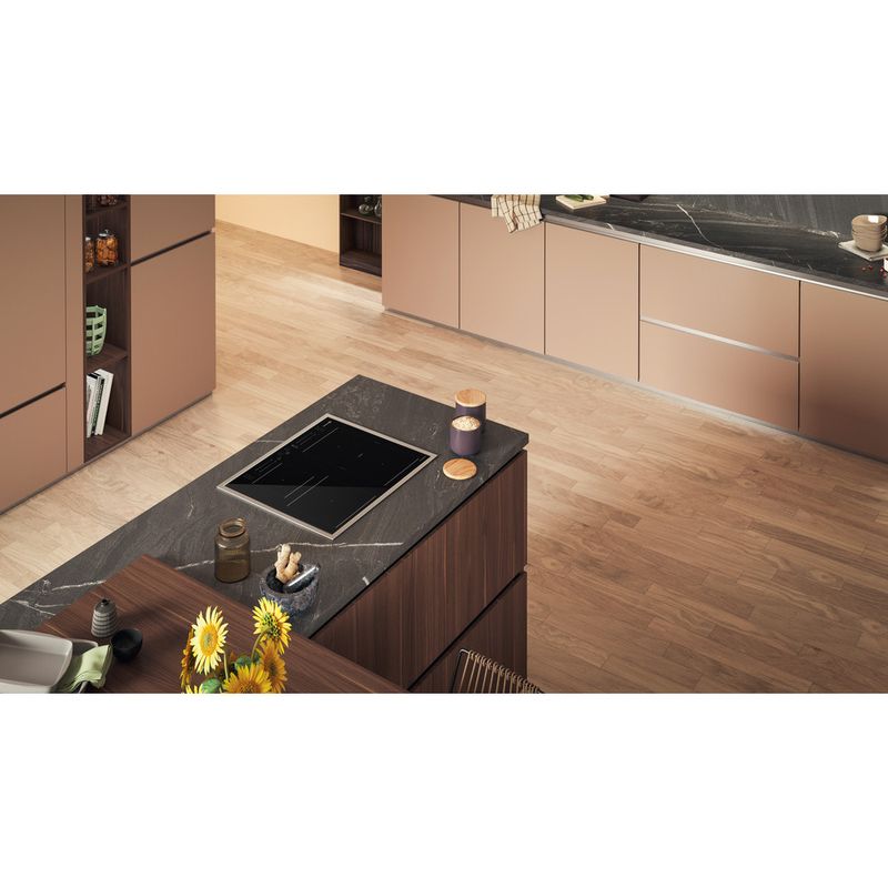 Bauknecht Kochfeld BS 5760C CPFT Schwarz Induction vitroceramic Lifestyle perspective