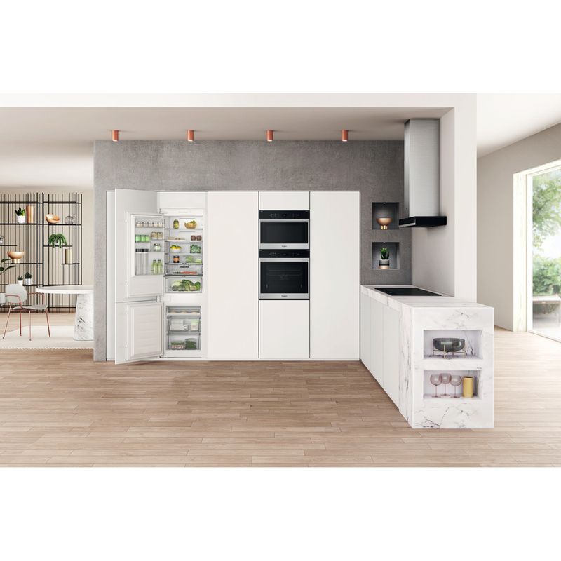 Whirlpool-Kuhl----Gefrierkombination-Einbaugerat-WHC18-T122-Weiss-2-Turen-Lifestyle-frontal-open