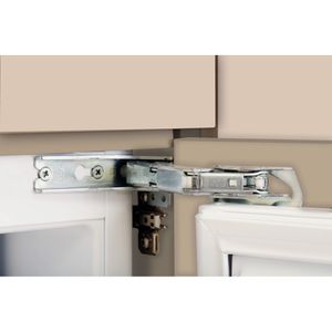Bauknecht Kühlen Einbaugerät KSI 9GF2E Weiss Lifestyle detail